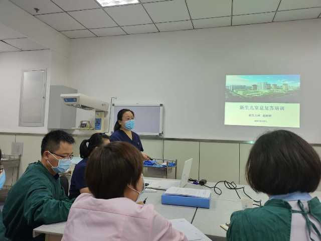 省四院开展新生儿复苏培训演练
