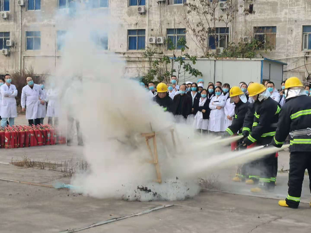 陕西省第四人民医院开展“119消防安全月”消防知识培训及灭火实战演练
