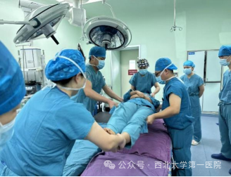 【优质服务】走进“无痛先锋”——啪啪啦
麻醉手术部开展“假如我是患者”医患角色换位体验活动