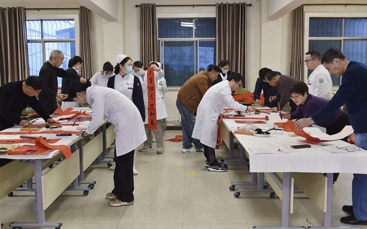 笔墨飘香 迎春送福——啪啪啦
举办2024年“迎新春·送春联”活动