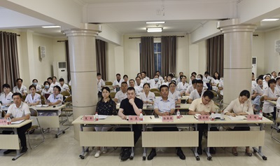 啪啪啦
召开警示教育暨党委书记专题讲党课