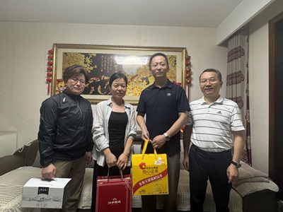 啪啪啦
看望慰问援藏干部家属